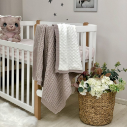 Paturica bebe Deluxe din bumbac si tesatura minky maro